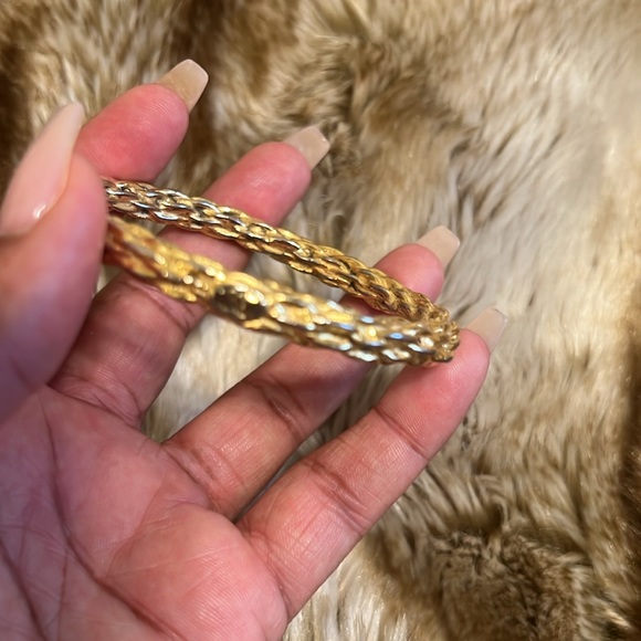 Vintage Chanel Gold Bangle - Picture 4 of 6